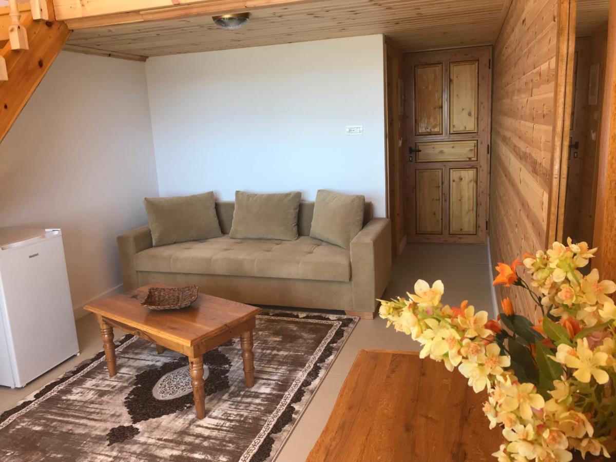 Hotel Nashos Deluxe Bungalows Himara