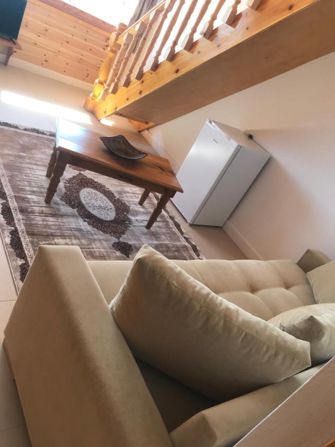 Nashos Deluxe Bungalows Himara